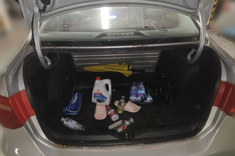 Used Volkswagen Jetta 2015 1.6L Manual Fashion Edition Trunk