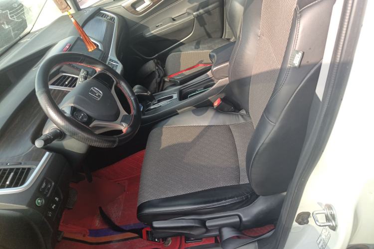 Used Honda Jade 2017 1.8L automatic Comfort version 5 seats
