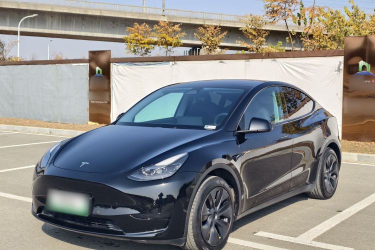 Used Tesla Model Y 2023 Rear-Wheel-Drive Version