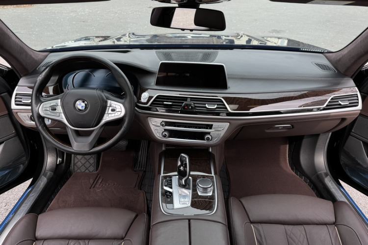 Used BMW 7 Series 2017 740Li xDrive Luxury Edition Interior 5