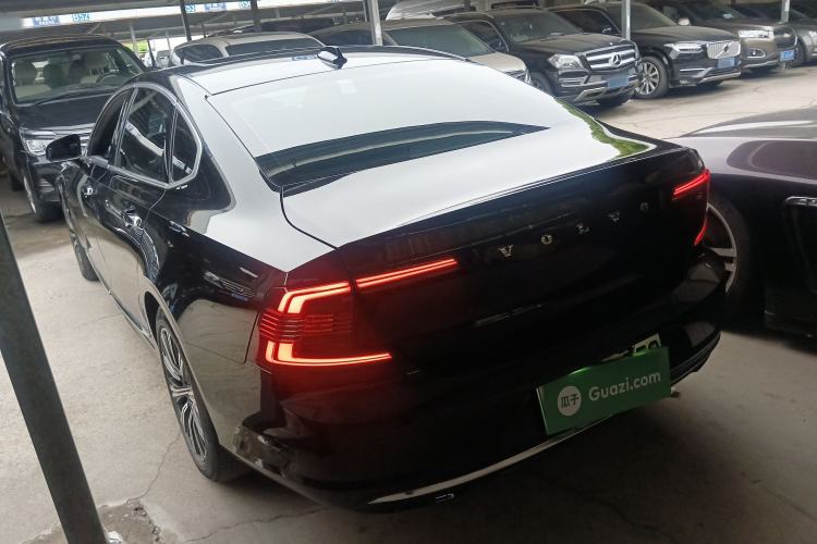 Used Volvo S90 New Energy 2022 T8 eDrive Hybrid Luxury Edition Exterior 2