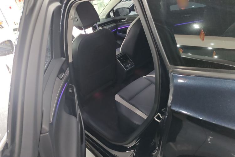 Used Volkswagen ID.7 VIZZION 2024 PRO Model Left Rear Seat