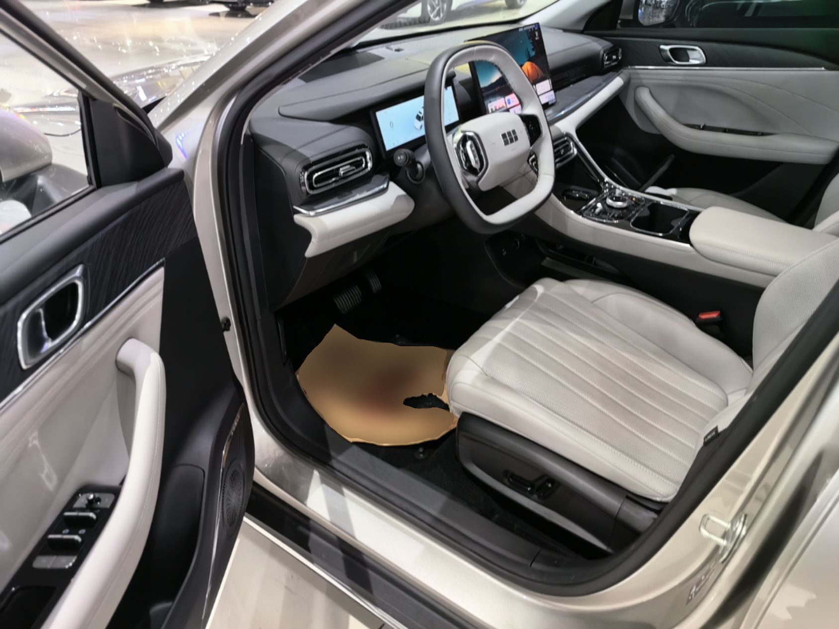Geely Galaxy Stellar 6 2026 Model 125km Exploration+ Edition — снимка 18
