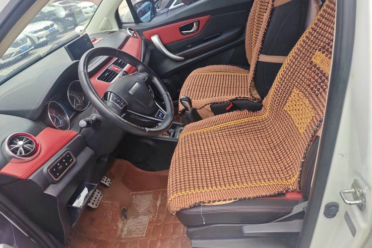 Used Haval H1 2016 Blue Label 1.5L AMT Luxury Model
