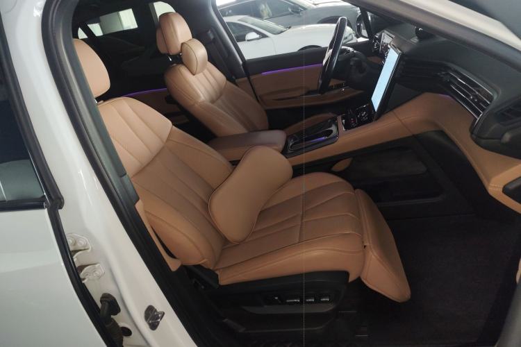 Used Nio ES8 2020 415 km Range 6-Seater Version