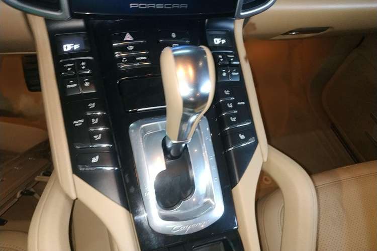 Used Porsche Cayenne 2011 3.6L automatic transmission U.S. specification