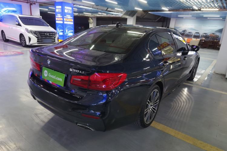 Used BMW 5 Series 2018 Restyled 530Li Leading Edition M Sport Package
