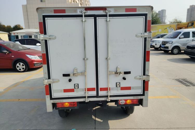 Used REACH MINI Truck 2023 120km Long Wheelbase Van-Type Striving Edition
