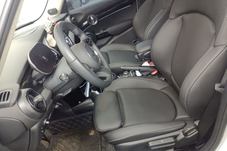 Used MINI MINI 2023 1.5T COOPER Artist Five-Door Edition