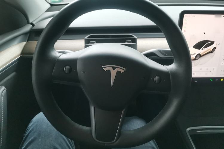 Used Tesla Model Y 2022 Rear-Wheel-Drive Version
