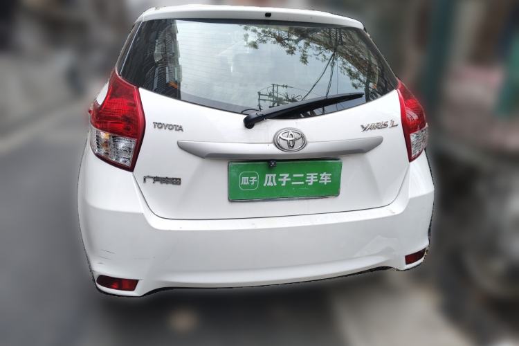 Used Toyota YARiS L Zhi Xuan 2015 1.5E Automatic Charm Edition
