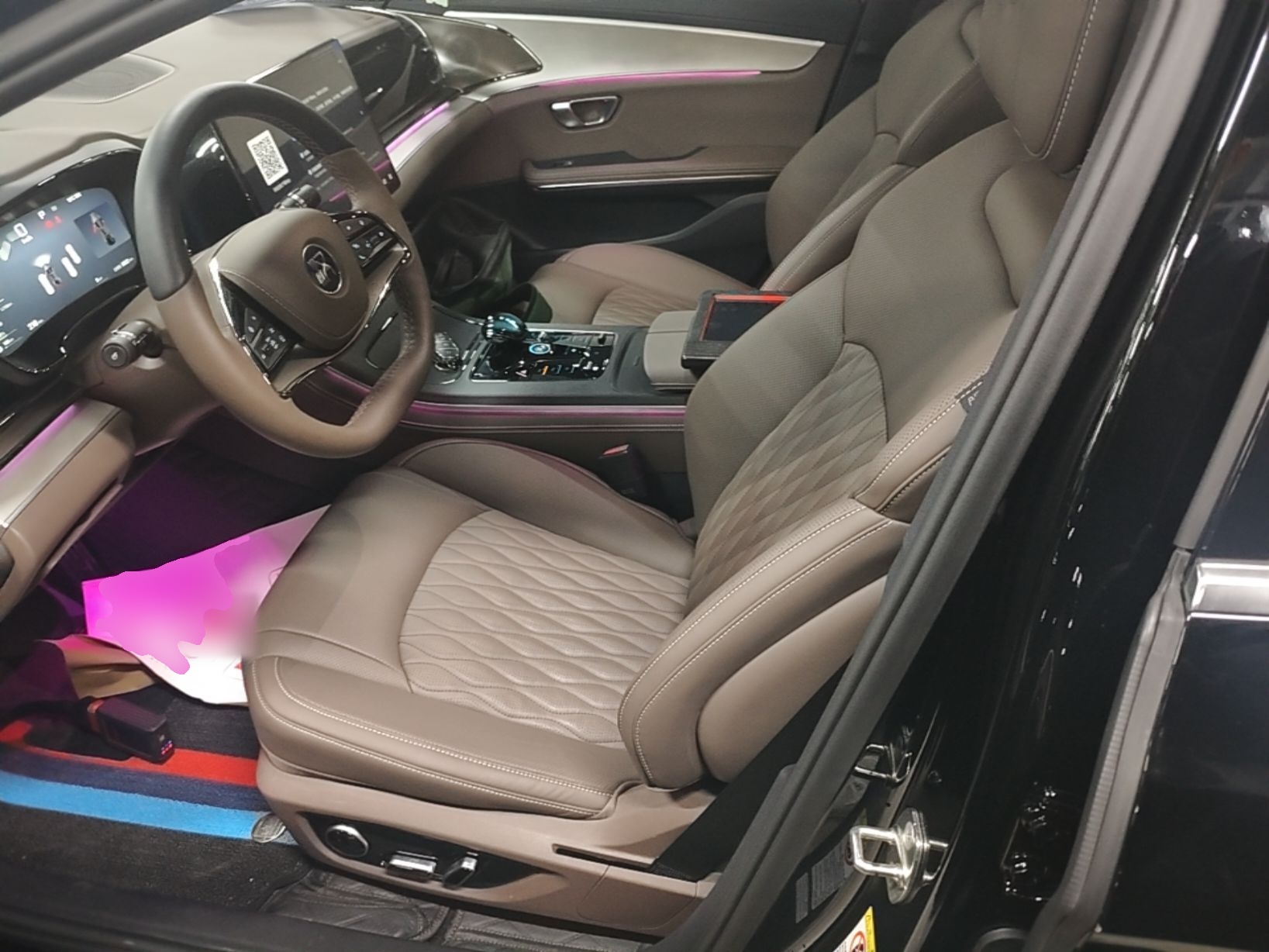 BYD Han 2025 DM-i Smart Drive 125KM Prestige Model — снимка 17