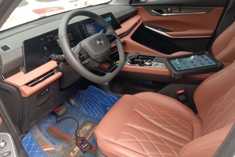 Used CHANGAN CS75 PLUS 2024 3rd Generation Champion Edition 1.5T Intelligent Drive Dynamic Model