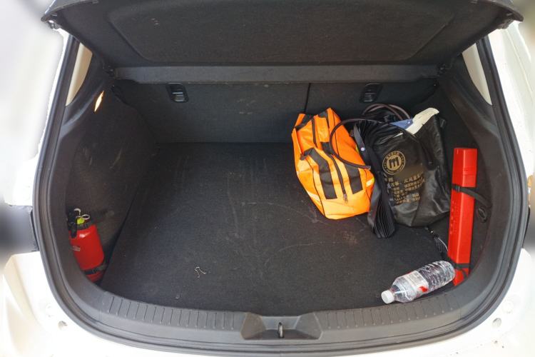 Used Mazda 3 Axela 2017 Hatchback 2.0L Automatic Luxury Model China VI Standard