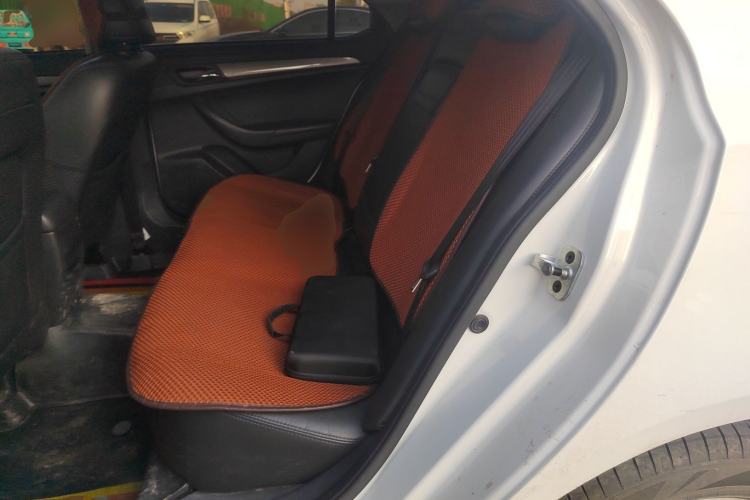 Used Roewe 360 2015 1.5L Automatic Luxury Edition
