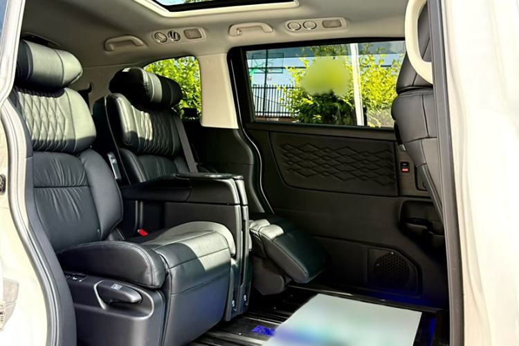 Used Honda Elysion 2022 2.0L eHEV Luxury Edition