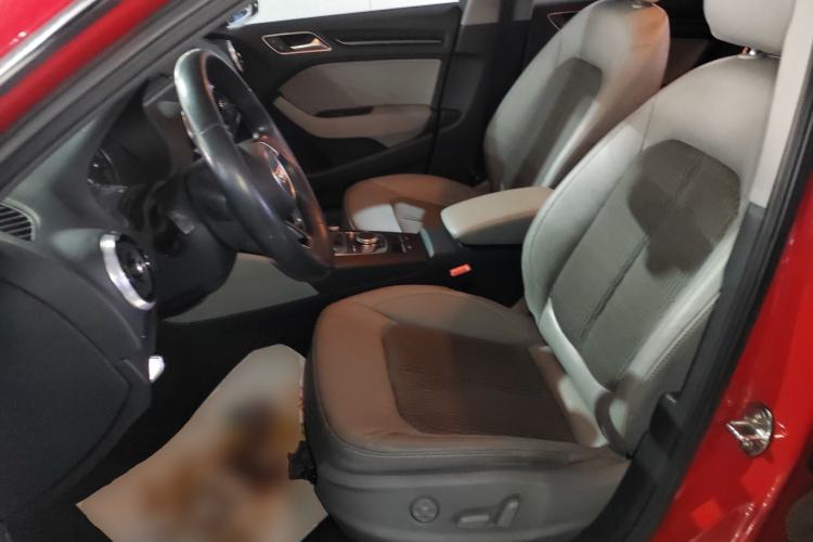 Used Audi A3 2019 Sportback 35 TFSI Fashion Edition China VI Emission Standard Left Front Seat