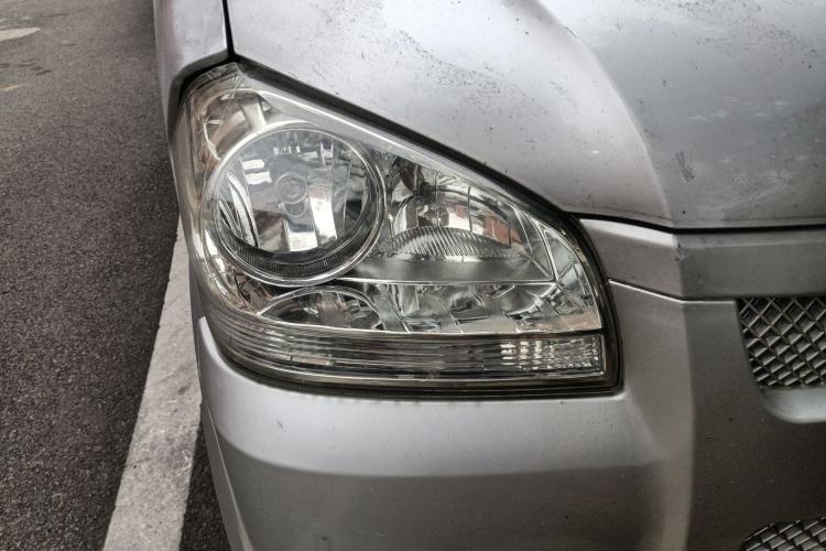 Used BAIC Weiwang 306 2011 1.3L base model 7 seats
