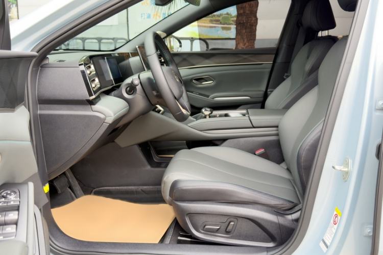 Used BYD Qin L 2024 DM-i 80KM Beyond Model
