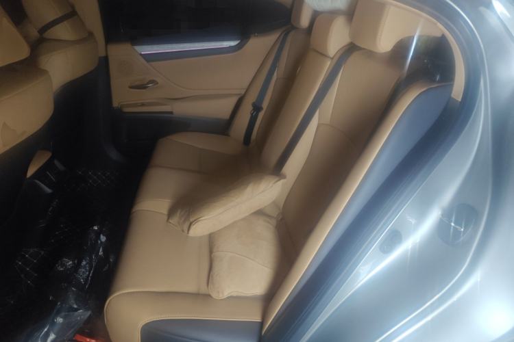 Used Lexus ES 2025 200 Premium Edition
