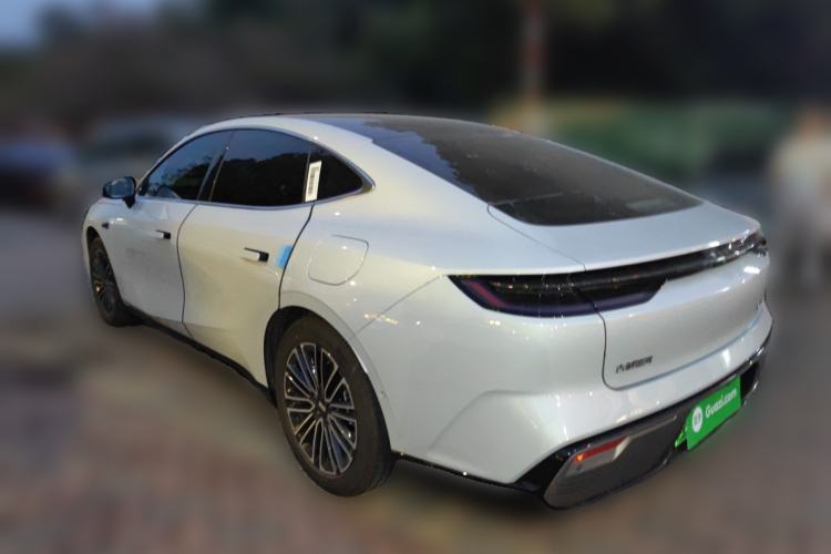 Used Geely Galaxy 8 2025 130km EM-i Prestige Edition Rear Left 45 Deg