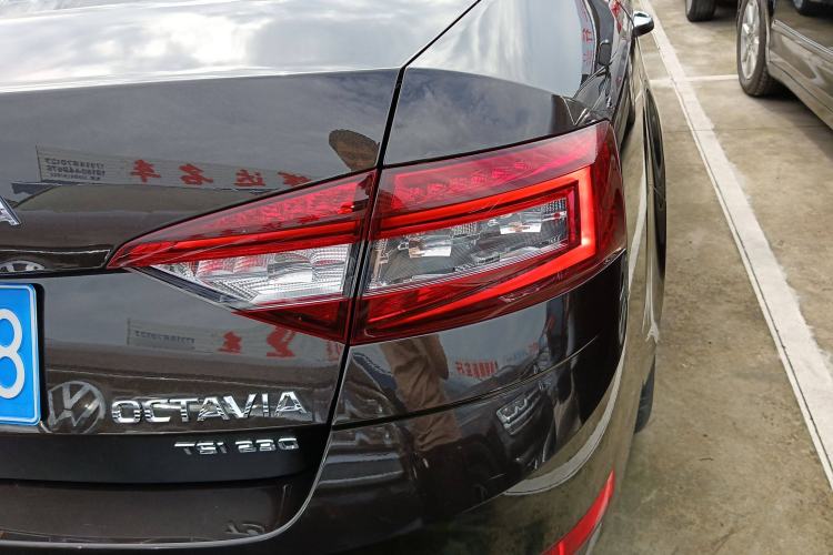 Used Skoda Octavia 2019 TSI230 DSG SmartDrive Luxury Edition China VI