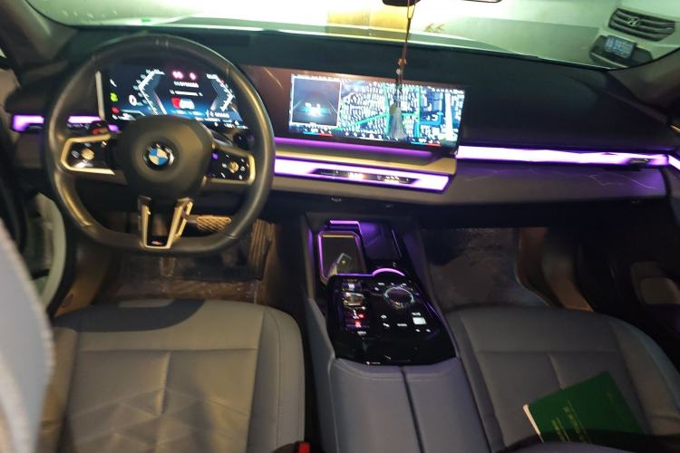 Used BMW 5 Series 2024 530Li Luxury Edition M Sport Package