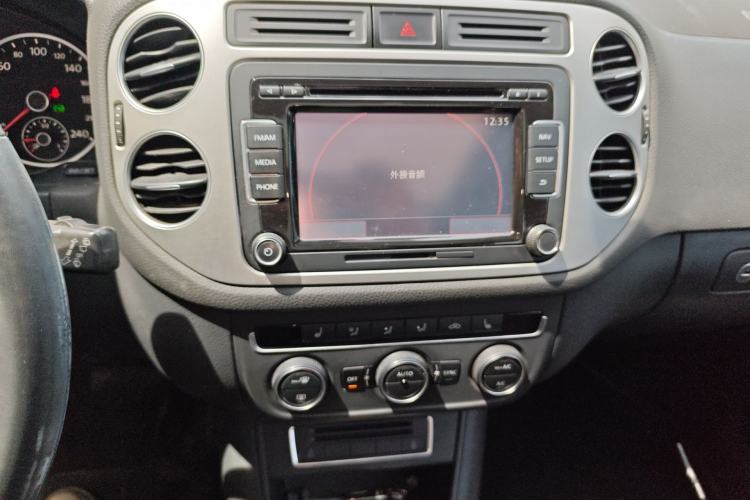 Used Volkswagen Tiguan 2015 1.8TSI Automatic Two-Wheel Drive Luxury Model
