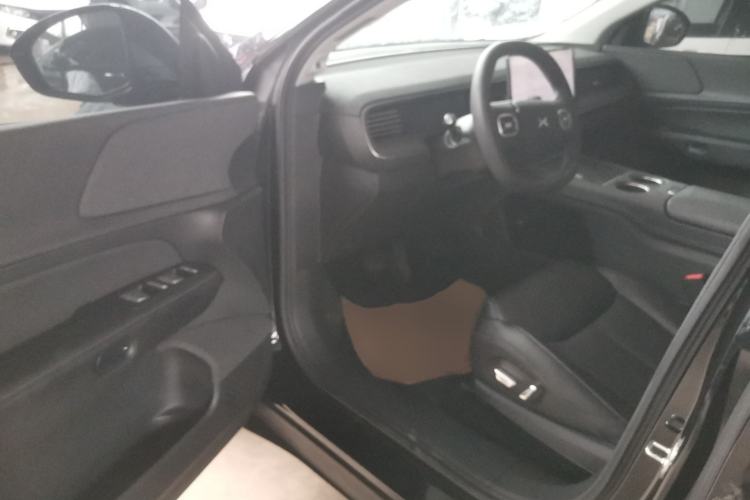 Used XPeng G6 2023 580 Long-Range Pro Driver Seat