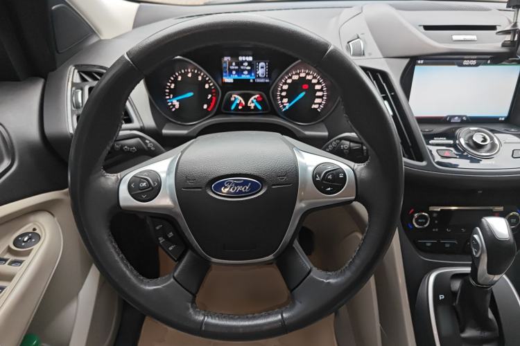 Used Ford Kuga 2015 2.0L GTDi Four-Wheel-Drive Sport Model