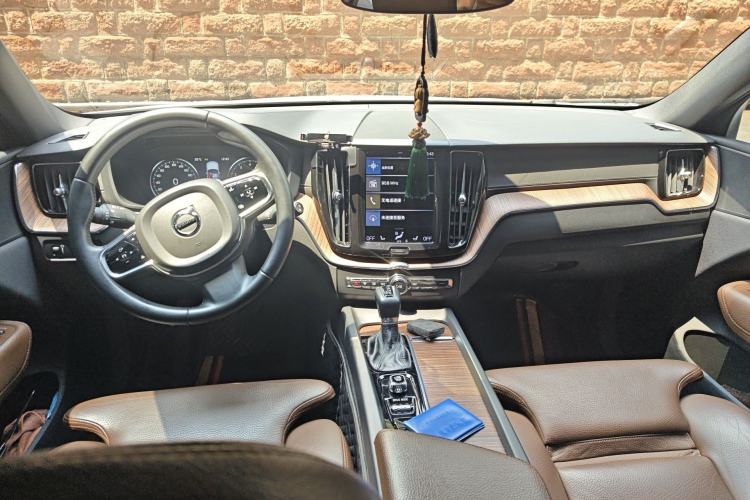 Used Volvo XC60 2021 T5 4x4 Zhiya Luxury Edition