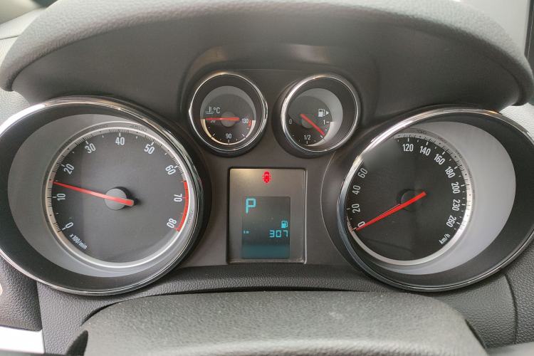 Used Buick Encore 2014 1.4T Automatic Two-Wheel Drive Urban Elite Model