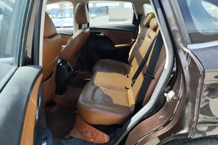 Used BORGWARD BX7 2016 28T Four-wheel Drive Luxury Edition 5 Seats
