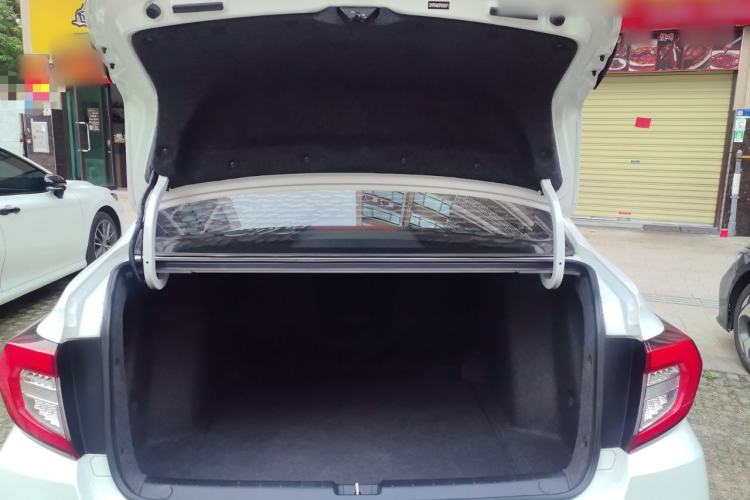 Used Honda Envix 2022 180TURBO CVT Enjoy Edition Trunk