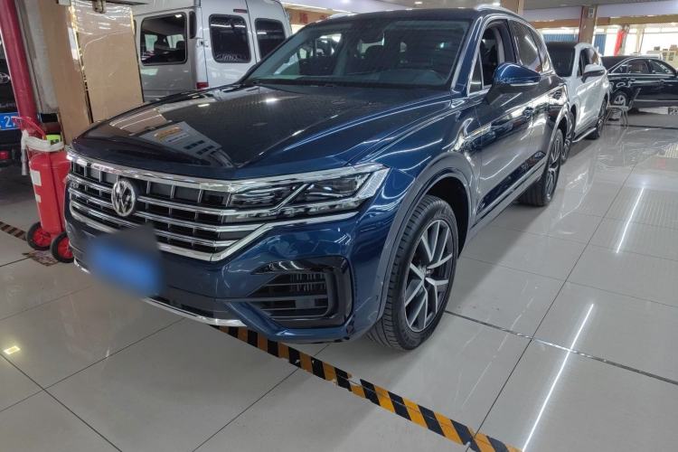 Used Volkswagen Touareg 2020 3.0 TSI Luxury Edition China VI Exterior 2