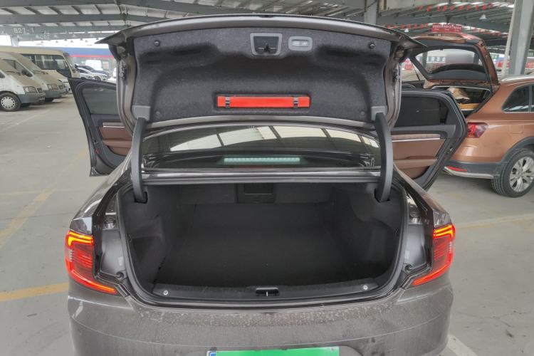 Used Volvo S90 2022 B5 Zhiyuan Luxury Edition