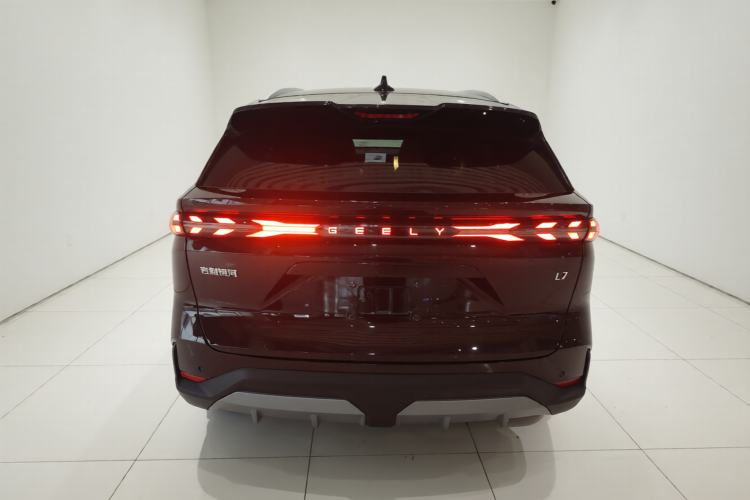 Used Geely Galaxy L7 2024 1.5T 115 km PLUS Dragon Edition
