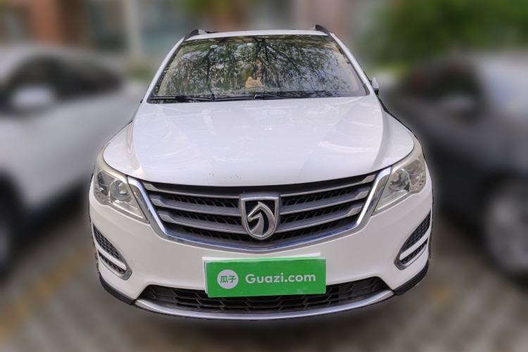 Used Baojun 560 2016 1.8L Manual Value Edition Front