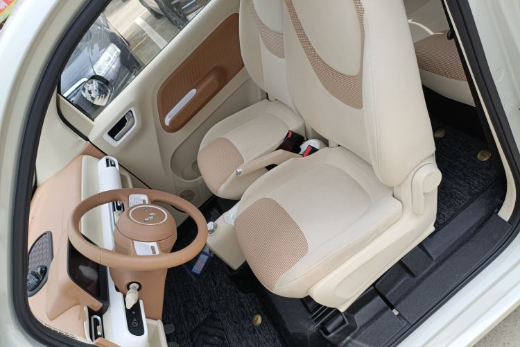 Used Wuling Hongguang MINIEV 2024 3rd Generation 215km Youth Edition Left Front Seat