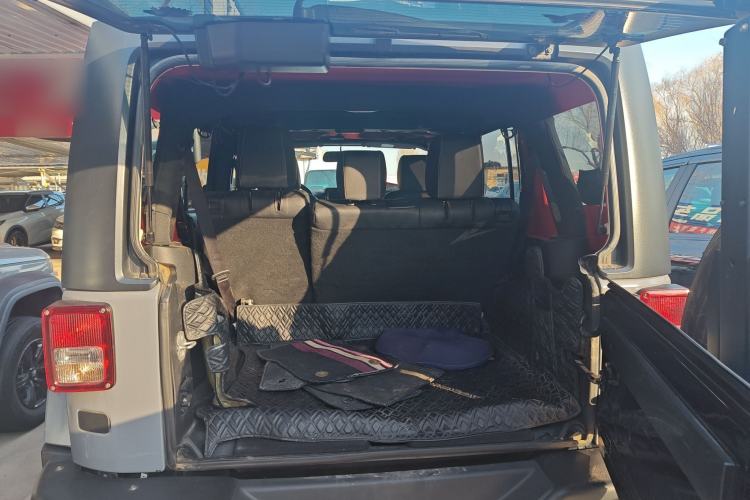 Used Jeep Wrangler 2015 2.8TD Sahara Four-Door Comfort Edition