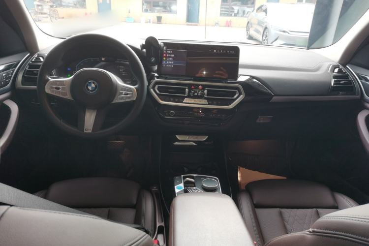 Used BMW iX3 2022 Updated Leading Version Center Console
