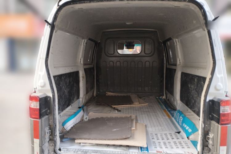 Used Jinbei Hiace X30 2023 1.5L Wealthy Van 2/5-Seater Non-Air-Conditioned Version SWC15M Trunk