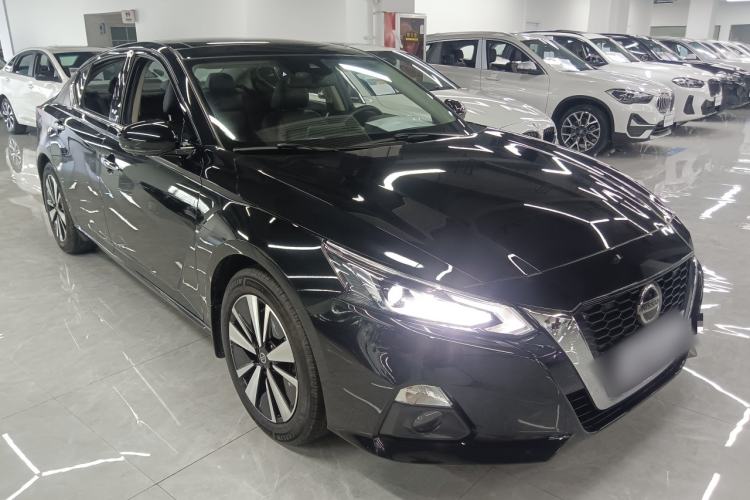 Used Nissan Teana 2021 2.0L XL Upper AD1 Smart Drive & Navigation Edition Front Right 45 Deg