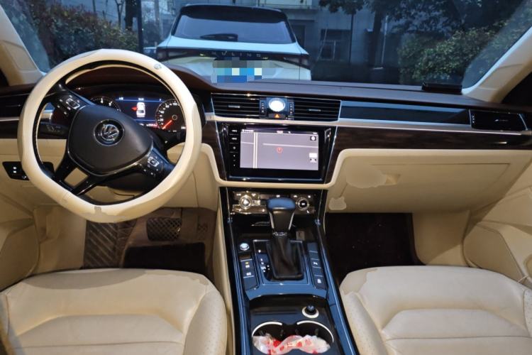 Used Volkswagen Phideon 2016 380TSI Two-Wheel-Drive Luxury Edition