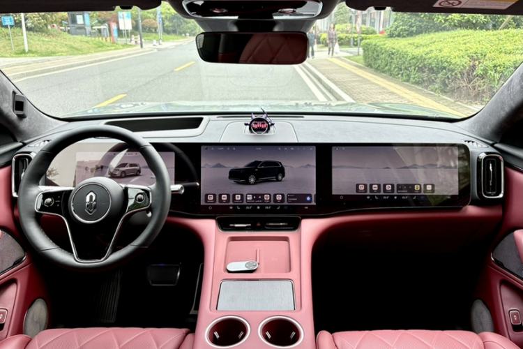 Used Hima AITO M8 2025 Extended-Range Max+ Version 53.4 kWh 5-Seater Edition