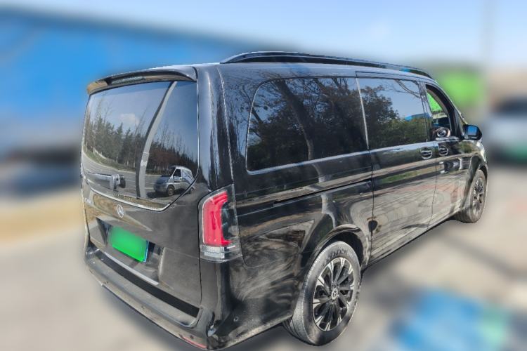 Used Mercedes-Benz V-Class 2024 V 300 Pilot Edition Rear Right 45 Deg