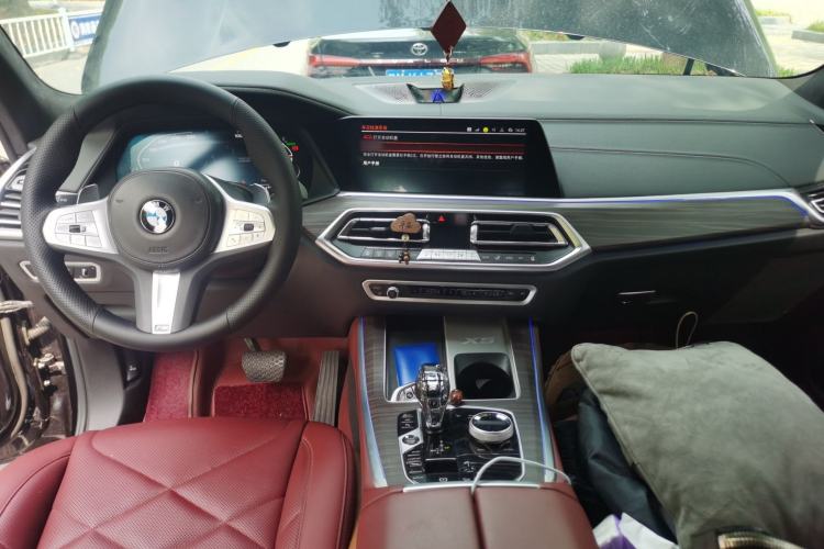 Used BMW X5 2022 xDrive 40Li M Sport Package
