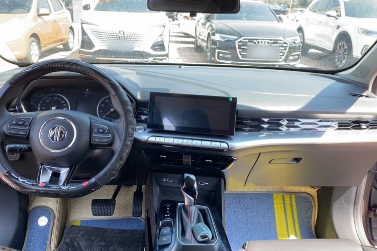 Used MG 5 2023 180 DVVT CVT Fashion Edition Audio And AC Panel