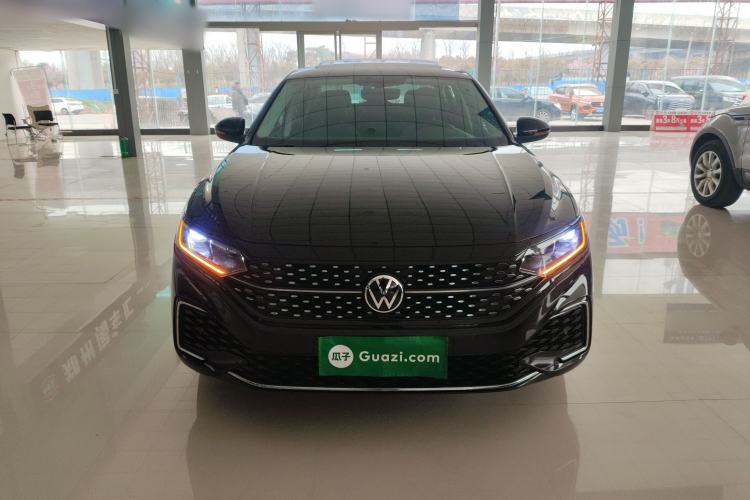 Used Volkswagen Passat 2022 330TSI Starry Elite Edition Front