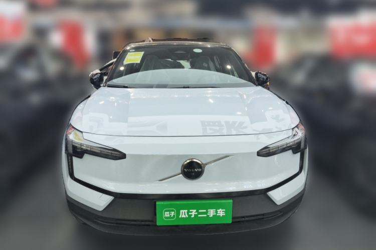 Used Volvo EX30 2025 Rear-Drive Long-Range Version Ultra